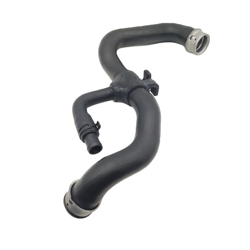 New Condition Rubber Radiator Hose OE 2045013782 For Mercedes Benz W204 W207 W212 Auto Spare Parts